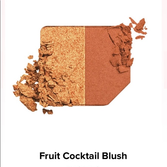 Too faced blush/duo new Apricot in the act - Picture 2 of 10